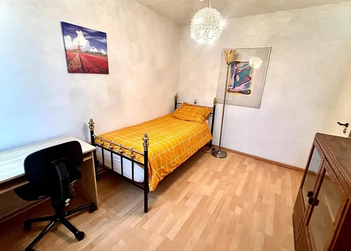 Entire Home, 3 Bedrooms Garden Strijp Within Ring *