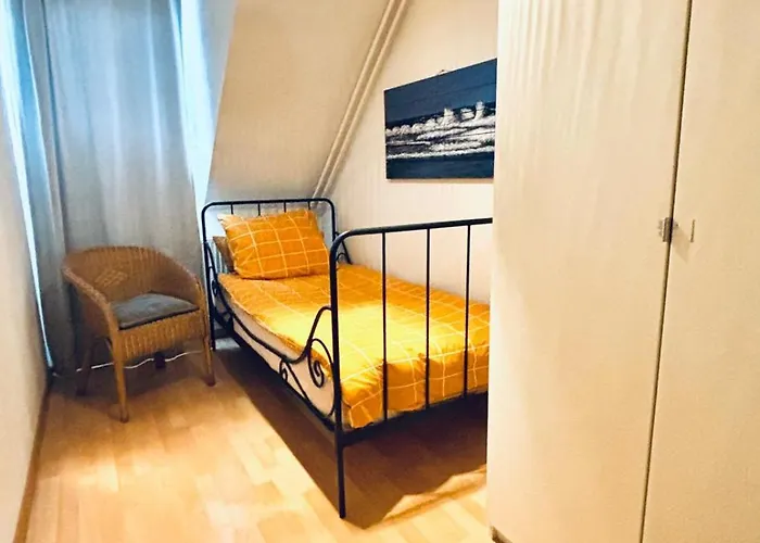 Апартаменты Entire Home, 3 Bedrooms Garden Strijp Within Ring Эйндховен