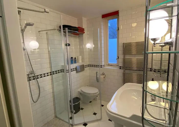 Апартаменты Entire Home, 3 Bedrooms Garden Strijp Within Ring *